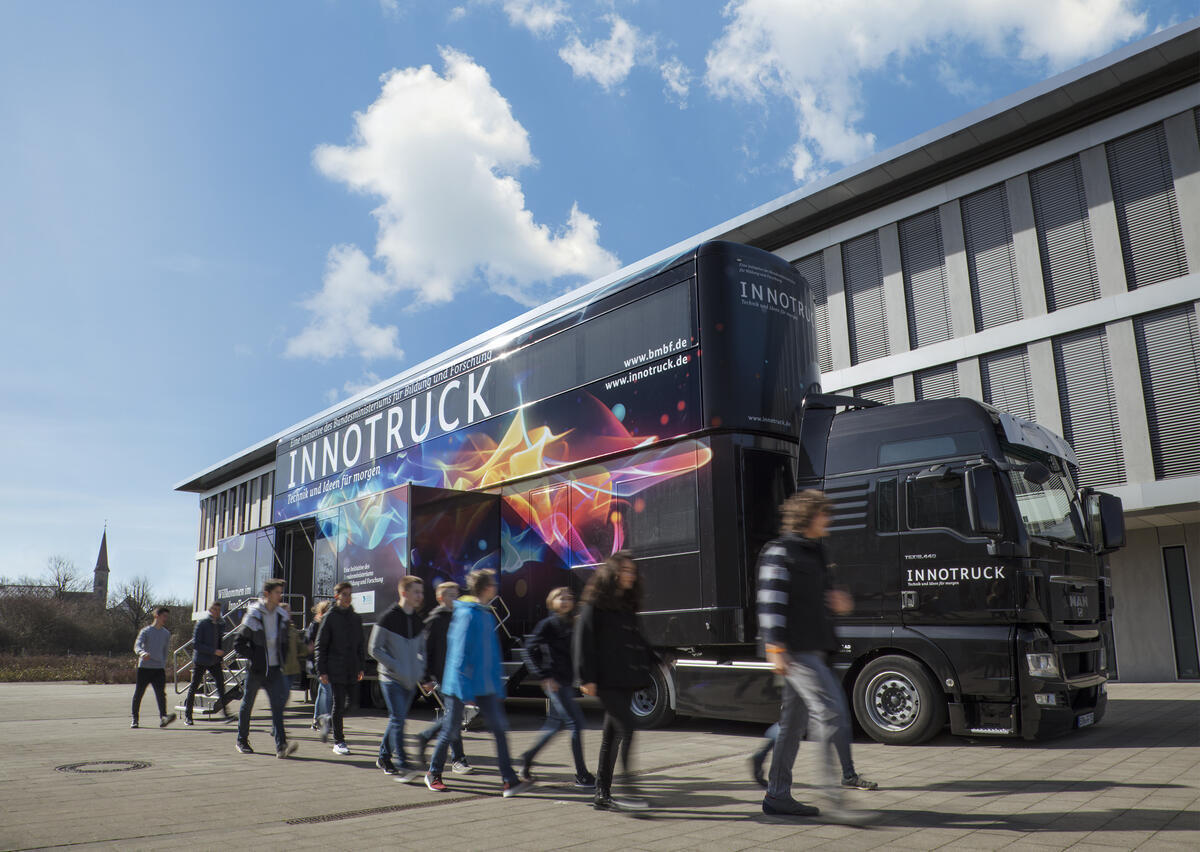 Der InnoTruck – eine mobile Initiative des BMBF zu Besuch in Münster - Logo